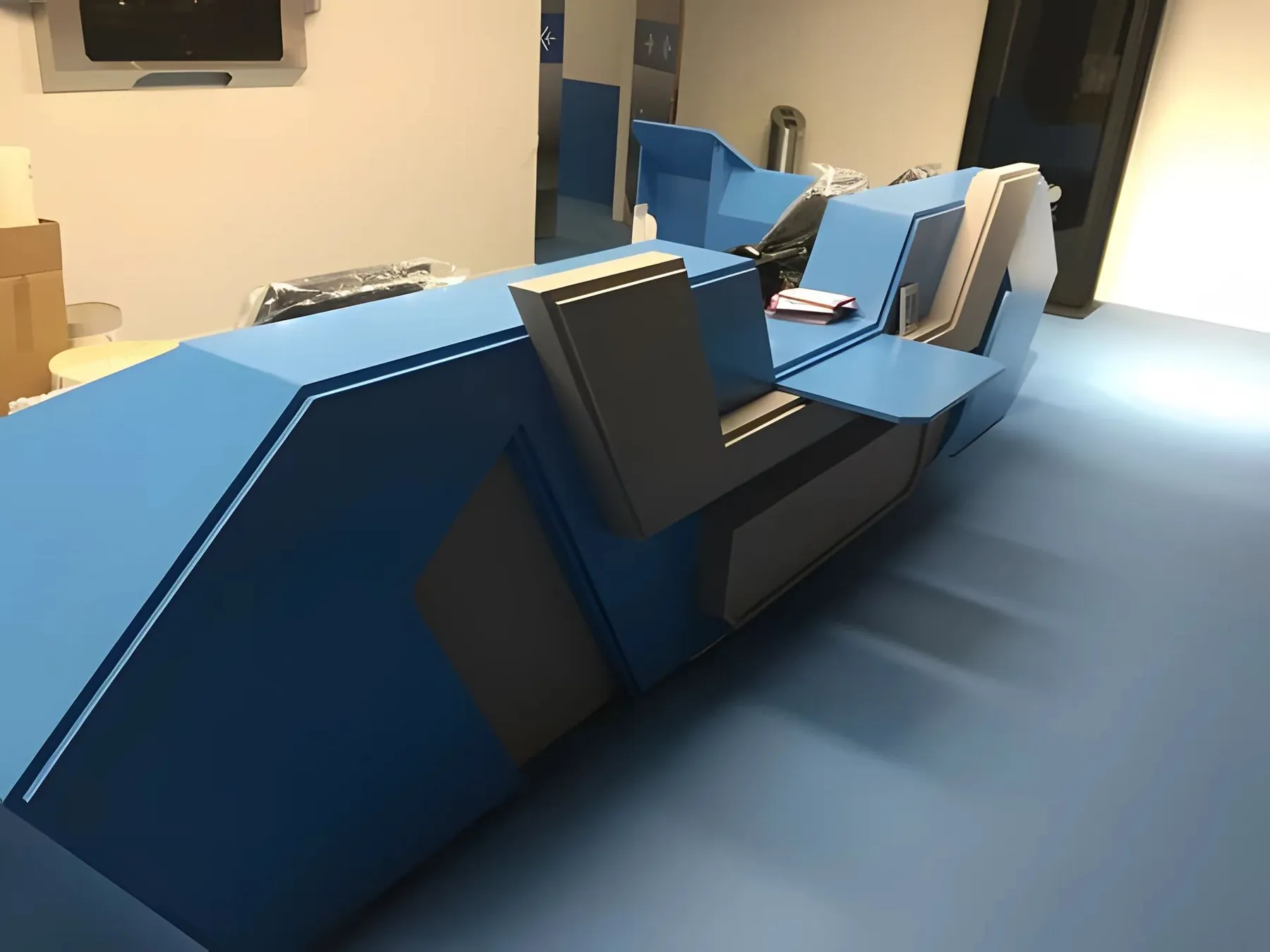 Mobilier d'accueil bleu